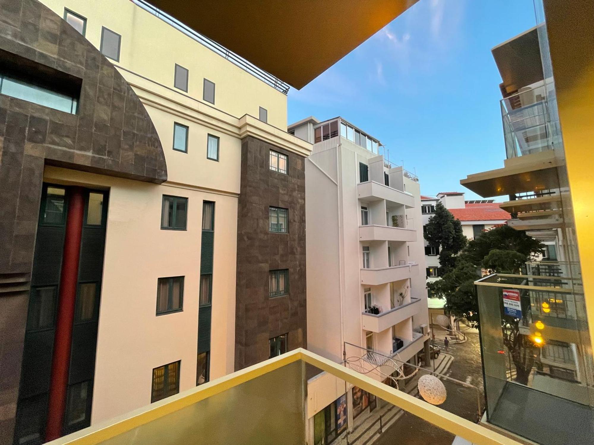 Apartamento Hortas 21 H10 *