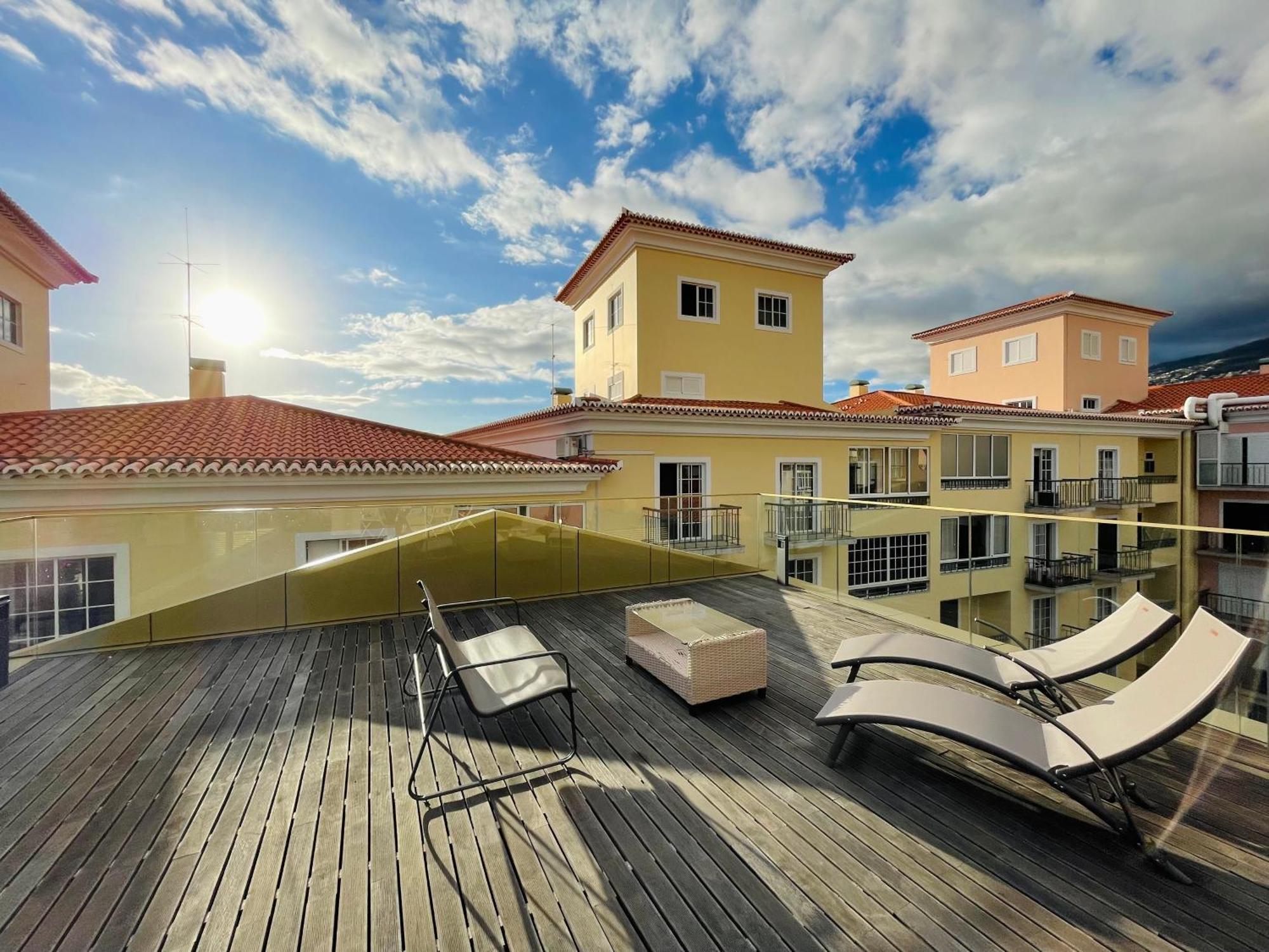 Hortas 21 H10 Funchal (Madeira)